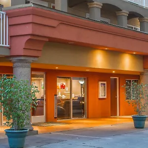 2* Herberg Quality Convention Center